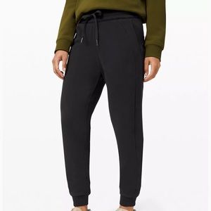 LULULEMON Scuba High-Rise Jogger Fleece